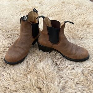 Blundstone #1673 Woman’s Heeled Boots | Antique Brown (Size 7US / 37EU / 4UK)